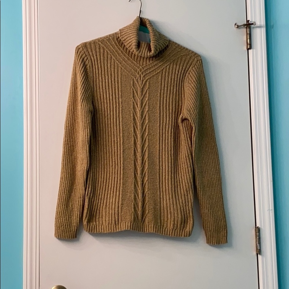 Yellow sweater